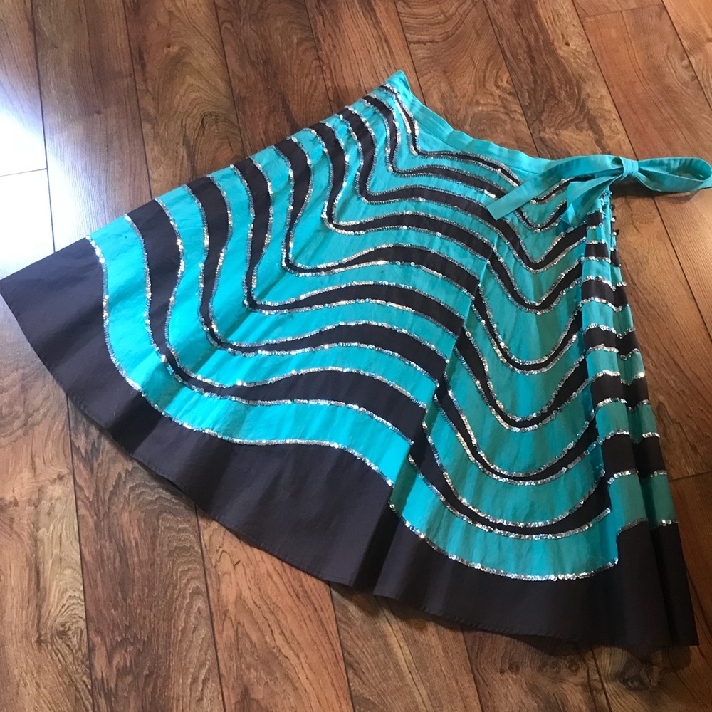 Beautiful, unique BCBGMaxAzria skirt